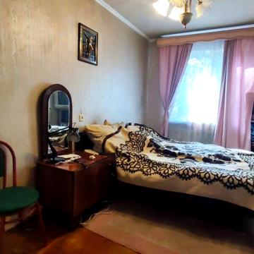 Продаж 3к Квартира Героїв Крут (Валентини Терешкової) вулиця