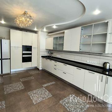 Микільсько-Слобідська вул., 2-В