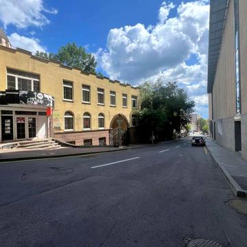 Громадянська вул., 5