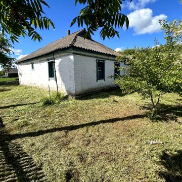 Продається будинок,як для постійного проживання так і для дачі