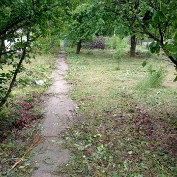 Земельна ділянка та частина будинку