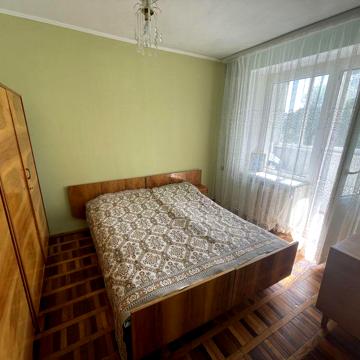 Чотирикімнатна квартира в оренду