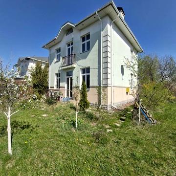 Різдвяна, 44