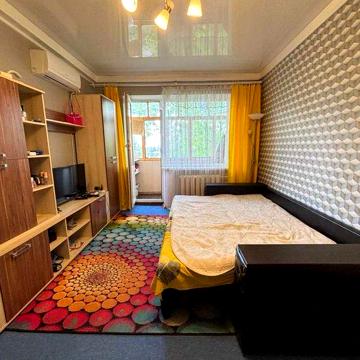 Продаж 1-кімнатної квартири Космос