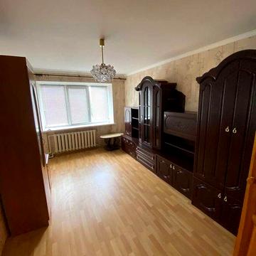 Продам 2-х кімнатну квартиру на Зигіна