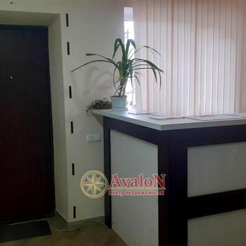 Князя Володимира Великого просп., 114/1а