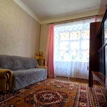 БЕЗ КОМІСІЇ! Продаж 2 кім квартира, центр з видом на парк Франка