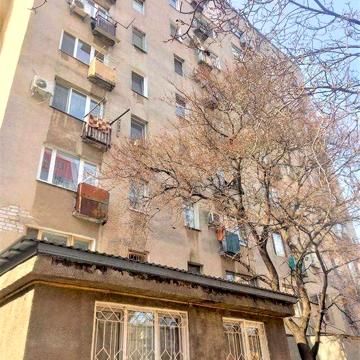 Продам 1 комн квартиру на Щорса Кордонной