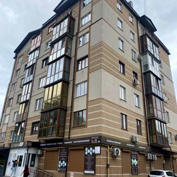 Ігоря Волошина пров. (Гайдара), 8