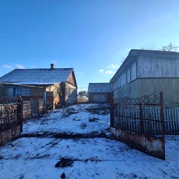 Продам будинок у с.Садів