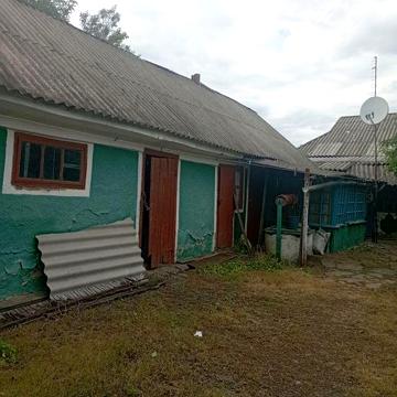 Терміново продається будинок у Вінницькій області з садочком і городом