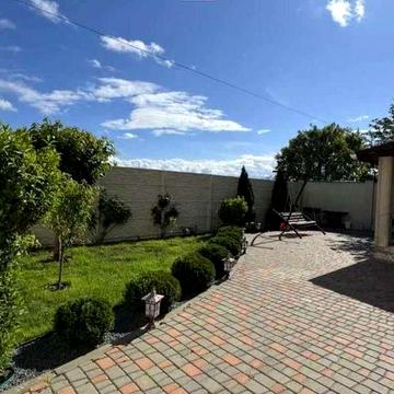 Продам будинок із сучасним ремонтом в Авангарді