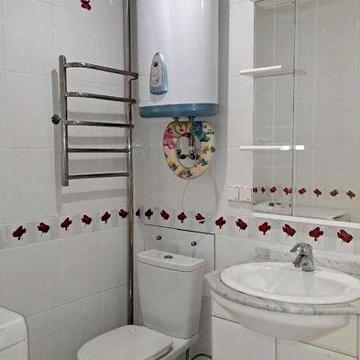 1 кім. кв. вул. Кобзарська, р-н 700 річчя. Ремонт, меблі, техніка.