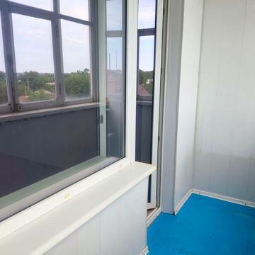 Продам 1 кімнатну квартиру в центрі  Чугуїва