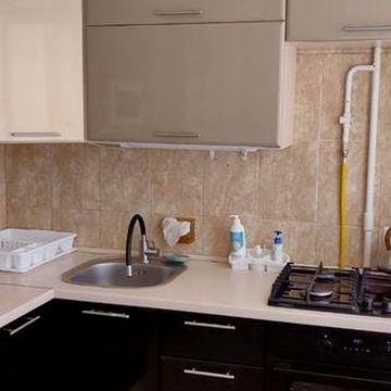 Продам трикімнатну квартиру в центрі Вишневого