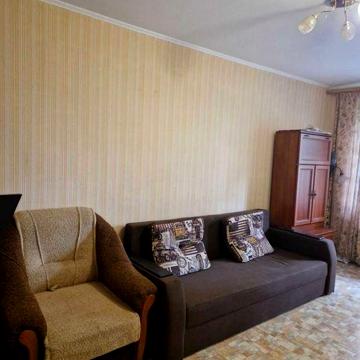 2 кімн. метро Вокзальна, пр. Повітряних Сил 10.