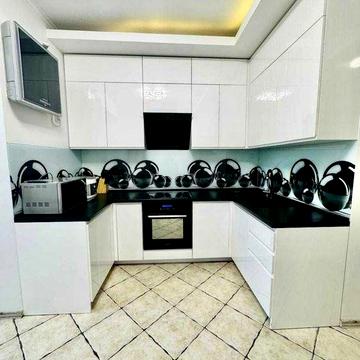 Продам просторную 3к квартиру в кирпичном доме!Ул.Рабочая / НацГвардии