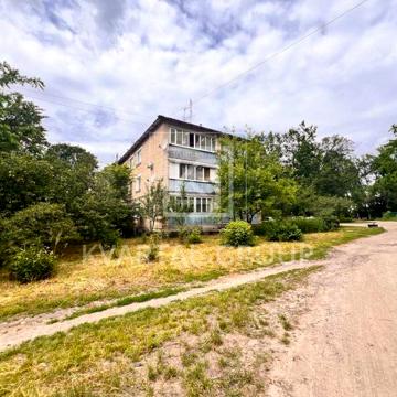 Продам 2 Кімнатну Квартиру під Ремонт! БЕЗ КОМІСІЇ!