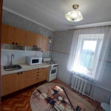 Продається 1 кімнатна квартира р - н м - н Жовтневий не кутова