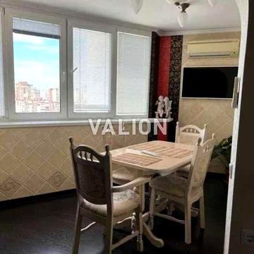 Продам 4-х кім. 114 м.кв. , мкр. Троєщина р-н, вул. Данькевича, 8
