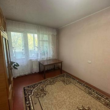 Продам 2-х кімнатну квартиру  в м. Лозова