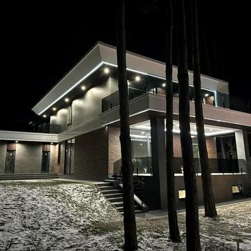 Квітнева вул., 55