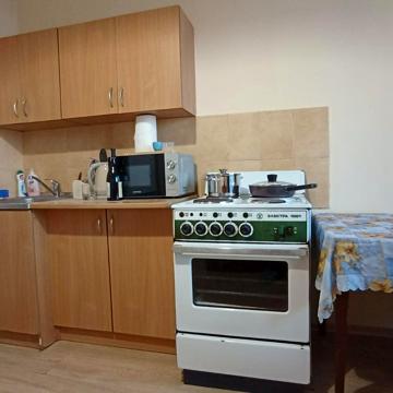 Бориспільська вул., 6