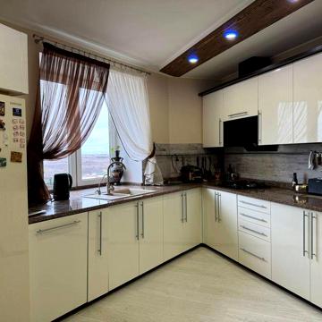 Продам 4-кімнатну квартиру в ЖК "Гетьман Виговський"