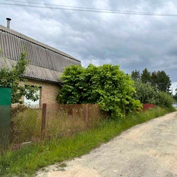 Дача з гаражем, 5.3 сотки, біля озера.
