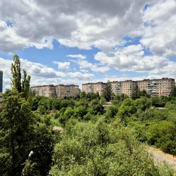 Гірницький мікрорайон вул., 44
