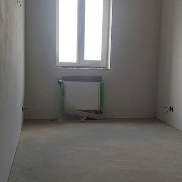 Миру вул., 51