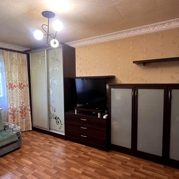 Варненська вул., 16/2