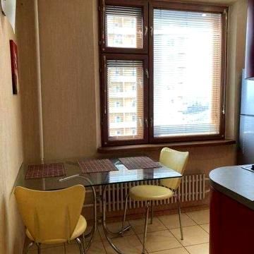 Продам 1 к. кв з кап. ремонтом Нові будинки (Новые дома)