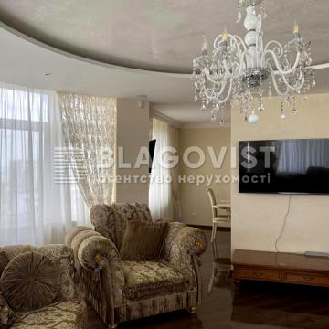 Дмитрівська вул., 75