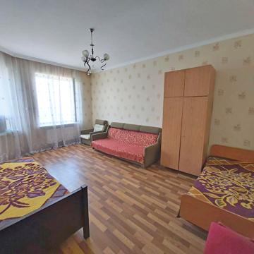 Хантадзе вул., 3