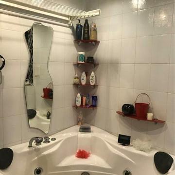 Сдам в аренду свою 2 ком. квартиру А/О с мебелью, джакузи.