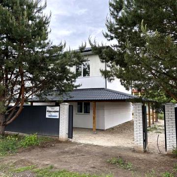Будинок з терасою і накриттям за спеціальною цінаю до 10.07