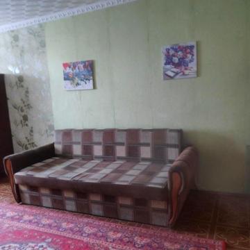 Гімназійна набережна вул. (Червоношкільна набережна), 26