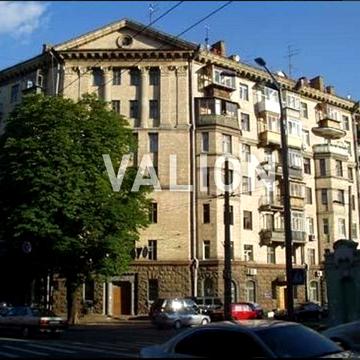 Михайла Грушевського вул., 34/1