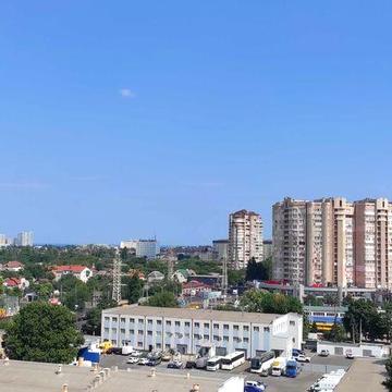 3-х комнатная квартира в новом сданном ЖК "Скай Сити" на ул Варненской