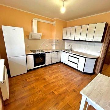 Продам 2к кв з видом на озеро ЖК Ревуцький Осокорки Харківська