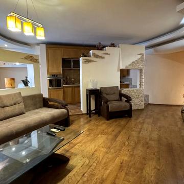 Двокімнатна квартира, вул.Посмітного