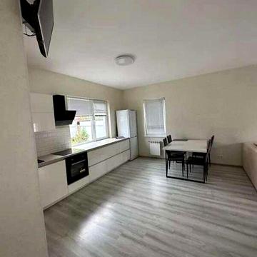 Довгострокова оренда 3к Дім Івана Сірка вулиця