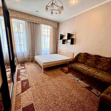 Григорія Сковороди вул., 7