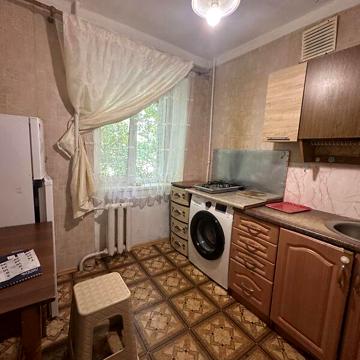 Продаж 2к Квартира Космонавтів вулиця
