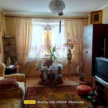 Каштанова вул., 5