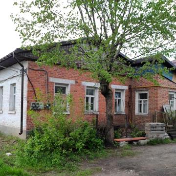 Продам 3- ну квартиру в центрі Зміїва