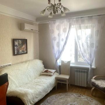 Запорізька вул., 7