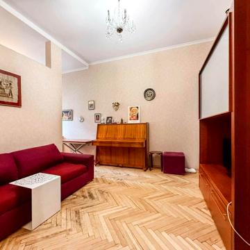 Вячеслава Липинського вул. (Чапаєва), 3