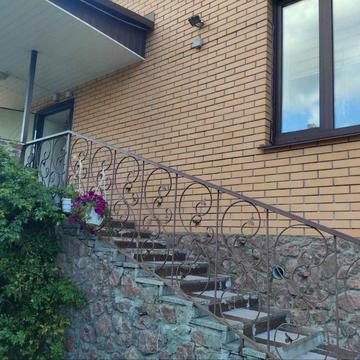 Мостова вул.